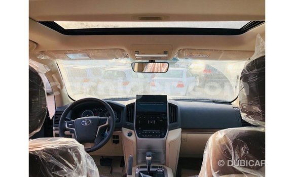 Buy Import Toyota Land Cruiser Black Truck in Import - Dubai in Agadez Buy Import Toyota Land Cruiser Black Truck in Import - Dubai in Agadez