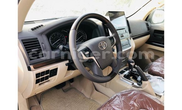 Buy Import Toyota Land Cruiser Black Truck in Import - Dubai in Agadez Buy Import Toyota Land Cruiser Black Truck in Import - Dubai in Agadez