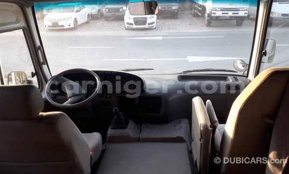 Sayi Imported Toyota Coaster White Mota in Import - Dubai a Agadez Sayi Imported Toyota Coaster White Mota in Import - Dubai a Agadez