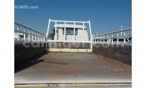 Buy Import Toyota Dyna White Truck in Import - Dubai in Agadez Buy Import Toyota Dyna White Truck in Import - Dubai in Agadez