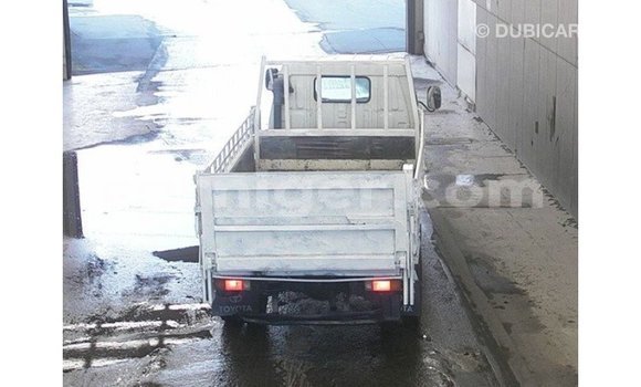 Buy Import Toyota Dyna White Truck in Import - Dubai in Agadez Buy Import Toyota Dyna White Truck in Import - Dubai in Agadez