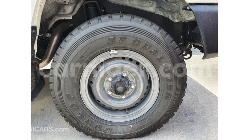 Big with watermark toyota land cruiser agadez import dubai 7156