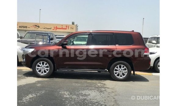 Acheter Import Utilitaire Toyota Land Cruiser Rouge à Import - Dubai, Agadez Acheter Import Utilitaire Toyota Land Cruiser Rouge à Import - Dubai, Agadez