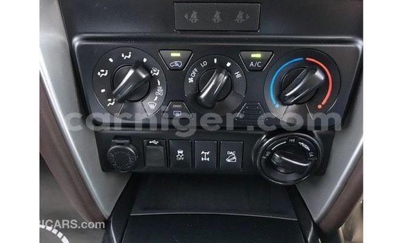 Acheter Import Voiture Toyota Fortuner Blanc à Import - Dubai, Agadez Acheter Import Voiture Toyota Fortuner Blanc à Import - Dubai, Agadez