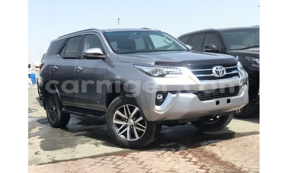 Acheter Import Voiture Toyota Fortuner Autre à Import - Dubai, Agadez Acheter Import Voiture Toyota Fortuner Autre à Import - Dubai, Agadez