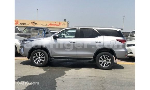 Acheter Import Voiture Toyota Fortuner Autre à Import - Dubai, Agadez Acheter Import Voiture Toyota Fortuner Autre à Import - Dubai, Agadez