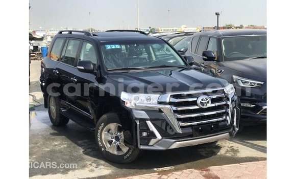 Acheter Import Utilitaire Toyota Land Cruiser Noir à Import - Dubai, Agadez Acheter Import Utilitaire Toyota Land Cruiser Noir à Import - Dubai, Agadez