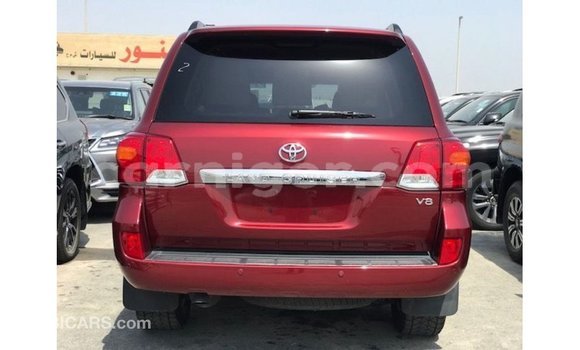 Sayi Imported Toyota Land Cruiser Red Babbar mota in Import - Dubai a Agadez Sayi Imported Toyota Land Cruiser Red Babbar mota in Import - Dubai a Agadez