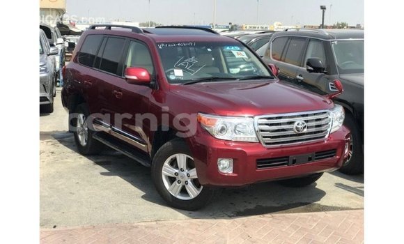 Sayi Imported Toyota Land Cruiser Red Babbar mota in Import - Dubai a Agadez Sayi Imported Toyota Land Cruiser Red Babbar mota in Import - Dubai a Agadez