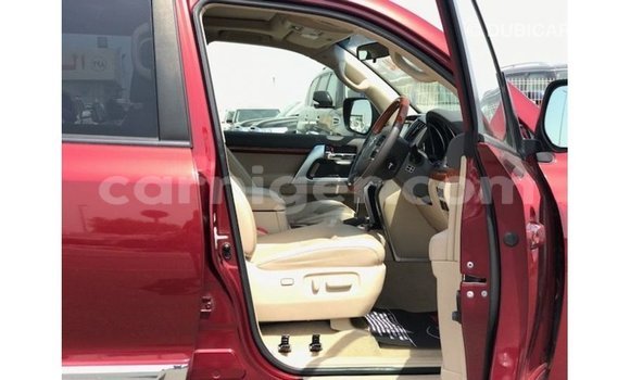 Sayi Imported Toyota Land Cruiser Red Babbar mota in Import - Dubai a Agadez Sayi Imported Toyota Land Cruiser Red Babbar mota in Import - Dubai a Agadez