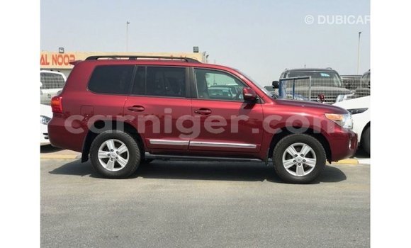 Sayi Imported Toyota Land Cruiser Red Babbar mota in Import - Dubai a Agadez Sayi Imported Toyota Land Cruiser Red Babbar mota in Import - Dubai a Agadez