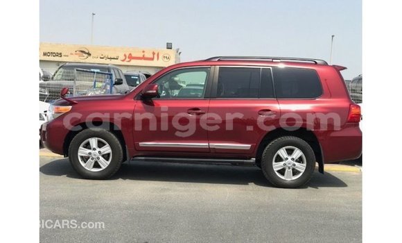 Sayi Imported Toyota Land Cruiser Red Babbar mota in Import - Dubai a Agadez Sayi Imported Toyota Land Cruiser Red Babbar mota in Import - Dubai a Agadez