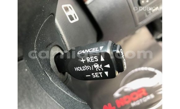 Sayi Imported Toyota Land Cruiser White Babbar mota in Import - Dubai a Agadez Sayi Imported Toyota Land Cruiser White Babbar mota in Import - Dubai a Agadez