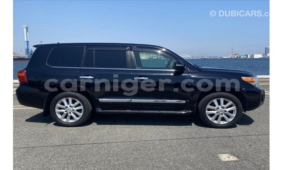 Sayi Imported Toyota Land Cruiser Black Babbar mota in Import - Dubai a Agadez Sayi Imported Toyota Land Cruiser Black Babbar mota in Import - Dubai a Agadez