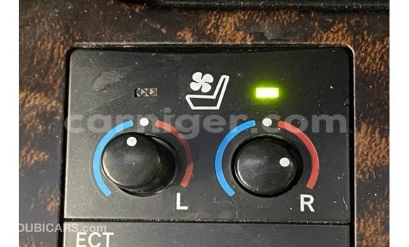 Sayi Imported Toyota Land Cruiser Black Babbar mota in Import - Dubai a Agadez Sayi Imported Toyota Land Cruiser Black Babbar mota in Import - Dubai a Agadez