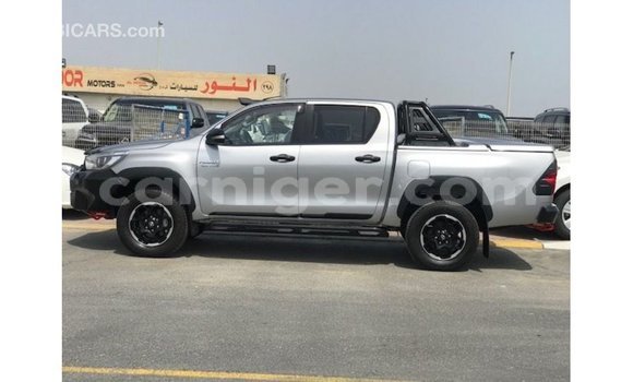 Acheter Import Voiture Toyota Hilux Autre à Import - Dubai, Agadez Acheter Import Voiture Toyota Hilux Autre à Import - Dubai, Agadez