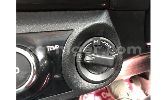 Acheter Import Voiture Toyota Hilux Autre à Import - Dubai, Agadez Acheter Import Voiture Toyota Hilux Autre à Import - Dubai, Agadez