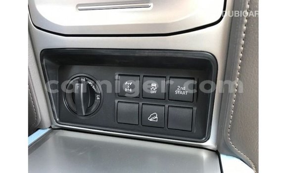 Sayi Imported Toyota Prado Red Mota in Import - Dubai a Agadez Sayi Imported Toyota Prado Red Mota in Import - Dubai a Agadez