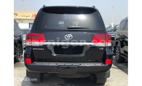 Acheter Import Utilitaire Toyota Land Cruiser Noir à Import - Dubai, Agadez Acheter Import Utilitaire Toyota Land Cruiser Noir à Import - Dubai, Agadez