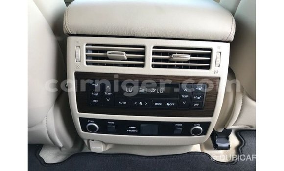 Acheter Import Utilitaire Toyota Land Cruiser Noir à Import - Dubai, Agadez Acheter Import Utilitaire Toyota Land Cruiser Noir à Import - Dubai, Agadez