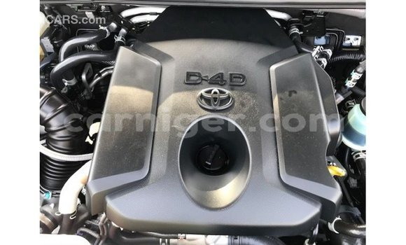 Sayi Imported Toyota Prado Blue Mota in Import - Dubai a Agadez Sayi Imported Toyota Prado Blue Mota in Import - Dubai a Agadez