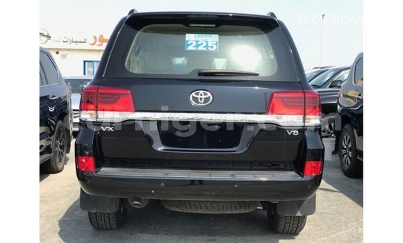 Sayi Imported Toyota Land Cruiser Black Babbar mota in Import - Dubai a Agadez Sayi Imported Toyota Land Cruiser Black Babbar mota in Import - Dubai a Agadez