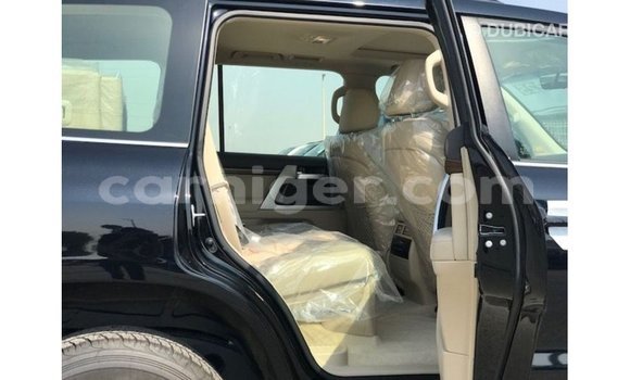 Sayi Imported Toyota Land Cruiser Black Babbar mota in Import - Dubai a Agadez Sayi Imported Toyota Land Cruiser Black Babbar mota in Import - Dubai a Agadez