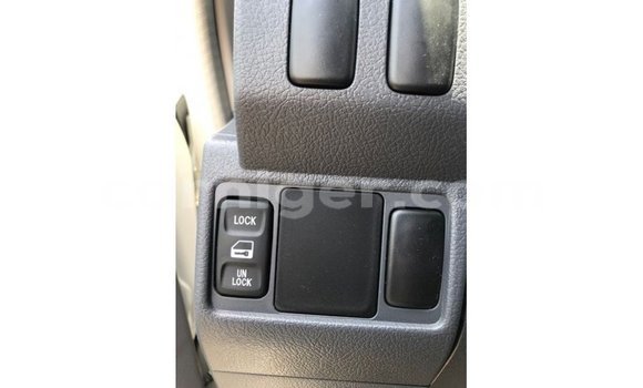 Sayi Imported Toyota Land Cruiser White Babbar mota in Import - Dubai a Agadez Sayi Imported Toyota Land Cruiser White Babbar mota in Import - Dubai a Agadez