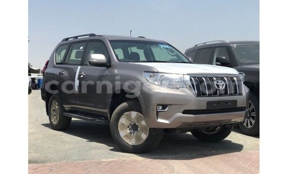 اشتري Imported Toyota Prado Brown سيارة في Import - Dubai في أغاديز