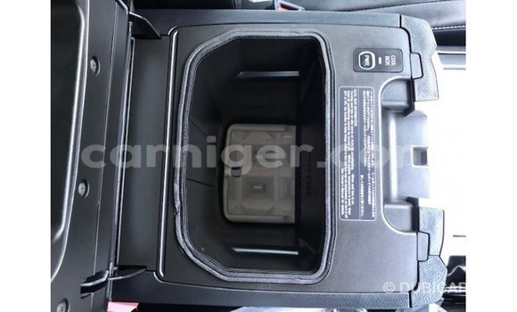 اشتري Imported Toyota Land Cruiser White شاحنة في Import - Dubai في أغاديز اشتري Imported Toyota Land Cruiser White شاحنة في Import - Dubai في أغاديز