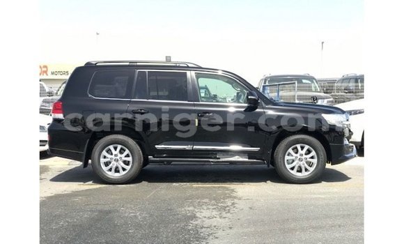 Sayi Imported Toyota Land Cruiser Black Babbar mota in Import - Dubai a Agadez Sayi Imported Toyota Land Cruiser Black Babbar mota in Import - Dubai a Agadez