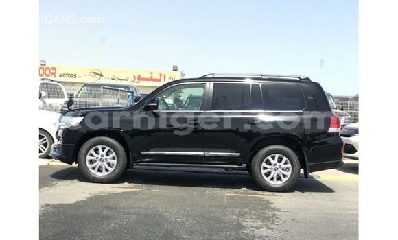 Sayi Imported Toyota Land Cruiser Black Babbar mota in Import - Dubai a Agadez Sayi Imported Toyota Land Cruiser Black Babbar mota in Import - Dubai a Agadez
