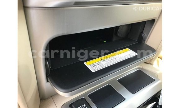 Sayi Imported Toyota Land Cruiser Black Babbar mota in Import - Dubai a Agadez Sayi Imported Toyota Land Cruiser Black Babbar mota in Import - Dubai a Agadez