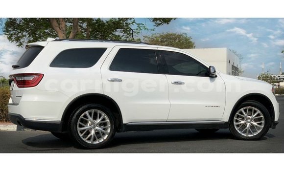 Sayi Imported Dodge Durango White Mota in Import - Dubai a Agadez Sayi Imported Dodge Durango White Mota in Import - Dubai a Agadez