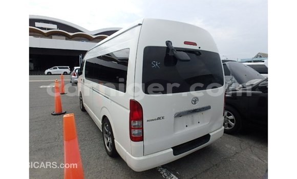 Buy Import Toyota Hiace White Car in Import - Dubai in Agadez Buy Import Toyota Hiace White Car in Import - Dubai in Agadez