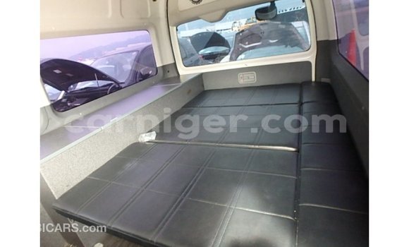 Buy Import Toyota Hiace White Car in Import - Dubai in Agadez Buy Import Toyota Hiace White Car in Import - Dubai in Agadez