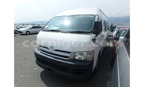 Buy Import Toyota Hiace White Car in Import - Dubai in Agadez Buy Import Toyota Hiace White Car in Import - Dubai in Agadez