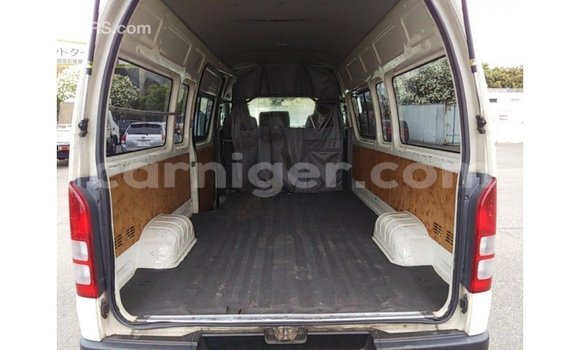 Buy Import Toyota Hiace White Car in Import - Dubai in Agadez Buy Import Toyota Hiace White Car in Import - Dubai in Agadez