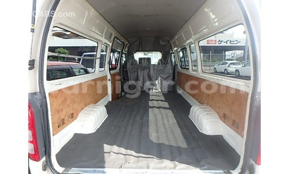 Buy Import Toyota Hiace White Car in Import - Dubai in Agadez Buy Import Toyota Hiace White Car in Import - Dubai in Agadez