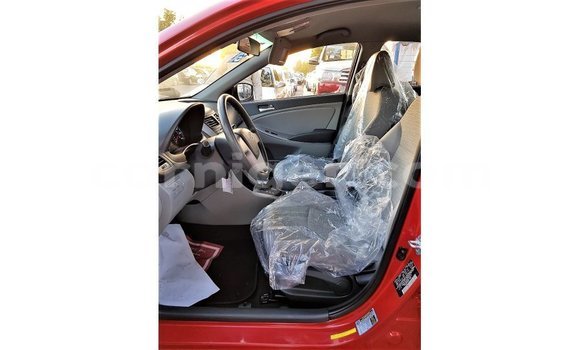 Sayi Imported Hyundai Accent Red Mota in Import - Dubai a Agadez Sayi Imported Hyundai Accent Red Mota in Import - Dubai a Agadez