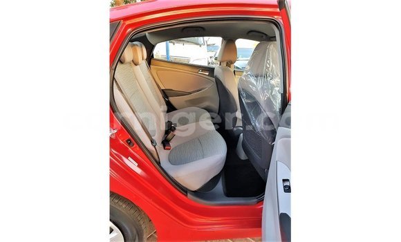 Sayi Imported Hyundai Accent Red Mota in Import - Dubai a Agadez Sayi Imported Hyundai Accent Red Mota in Import - Dubai a Agadez