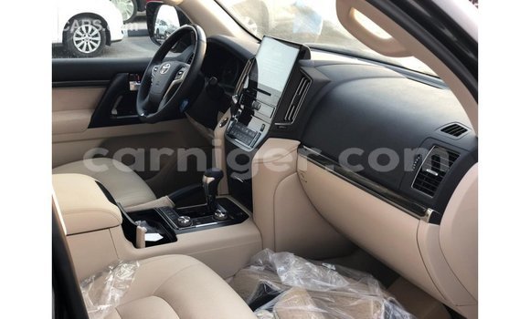 Sayi Imported Toyota Land Cruiser Black Babbar mota in Import - Dubai a Agadez Sayi Imported Toyota Land Cruiser Black Babbar mota in Import - Dubai a Agadez