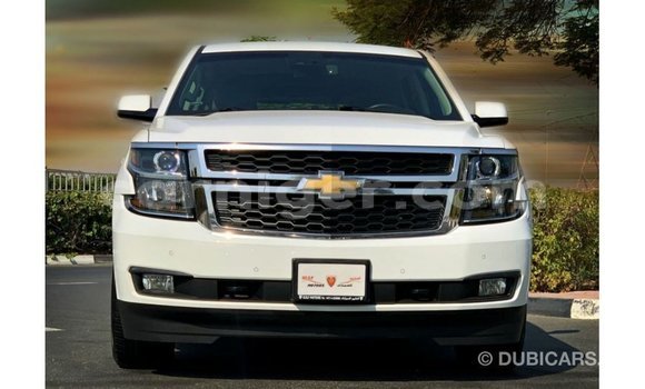 Sayi Imported Chevrolet Tahoe White Mota in Import - Dubai a Agadez Sayi Imported Chevrolet Tahoe White Mota in Import - Dubai a Agadez
