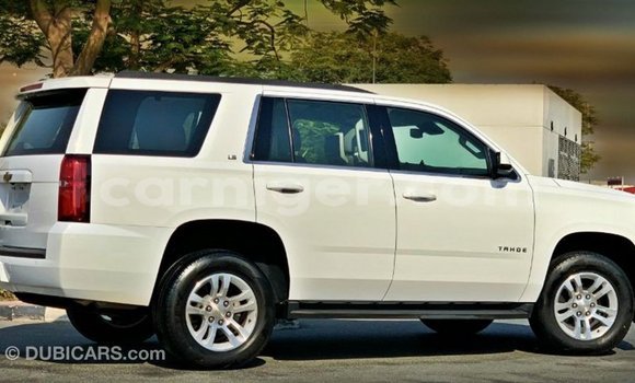 Sayi Imported Chevrolet Tahoe White Mota in Import - Dubai a Agadez Sayi Imported Chevrolet Tahoe White Mota in Import - Dubai a Agadez