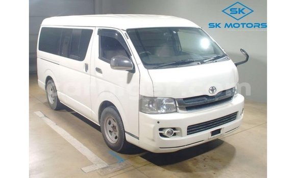 Sayi Imported Toyota Hiace White Mota in Import - Dubai a Agadez
