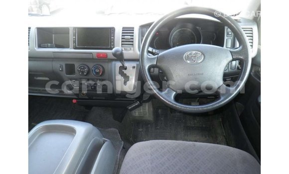 Buy Import Toyota Hiace White Car in Import - Dubai in Agadez Buy Import Toyota Hiace White Car in Import - Dubai in Agadez