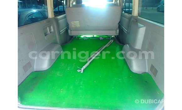 Buy Import Toyota Hiace White Car in Import - Dubai in Agadez Buy Import Toyota Hiace White Car in Import - Dubai in Agadez