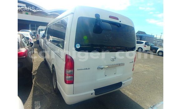 Buy Import Toyota Hiace White Car in Import - Dubai in Agadez Buy Import Toyota Hiace White Car in Import - Dubai in Agadez