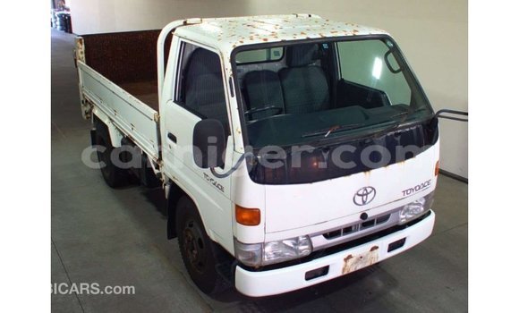 Buy Import Toyota Dyna White Truck in Import - Dubai in Agadez Buy Import Toyota Dyna White Truck in Import - Dubai in Agadez
