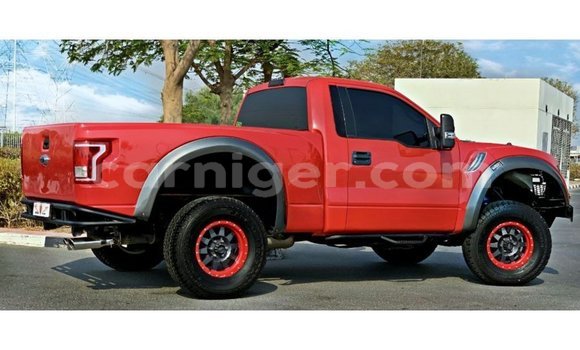 Sayi Imported Ford AEV AMBULANCE Red Babbar mota in Import - Dubai a Agadez Sayi Imported Ford AEV AMBULANCE Red Babbar mota in Import - Dubai a Agadez